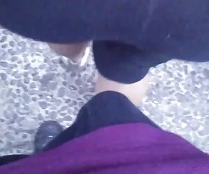 XXX Estas costosas porno con travestis operados medias de rejilla te pondrán duro JOI