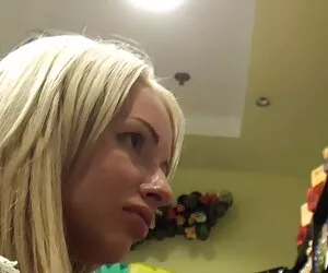 XXX Angela Sommers se videos gratis de trans follando masturba mientras se desnuda