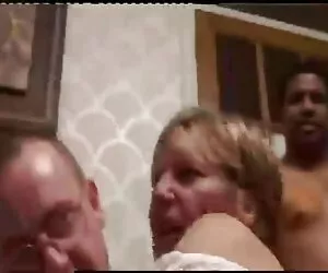 XXX casa de muñecas pornos con travestis