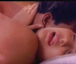 XXX los adolescentes tienen sexo duro videos de travestis en vivo en la cama