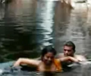 XXX putas indias travestis follando de gratis