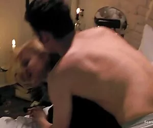 XXX Cuerpo videos de travestis teniendo sexo caliente